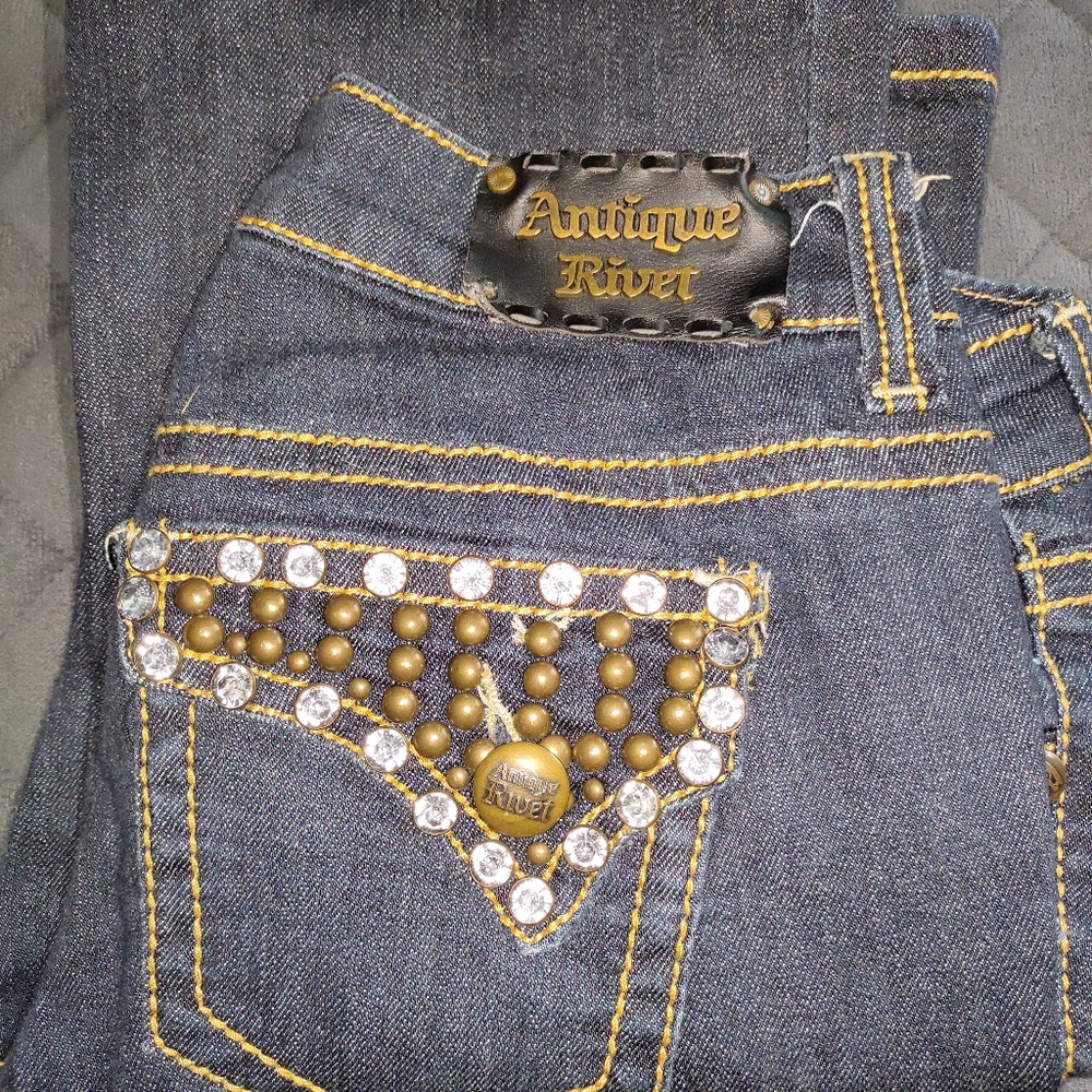 Antique Rivet Jeans - Picture 10 of 10